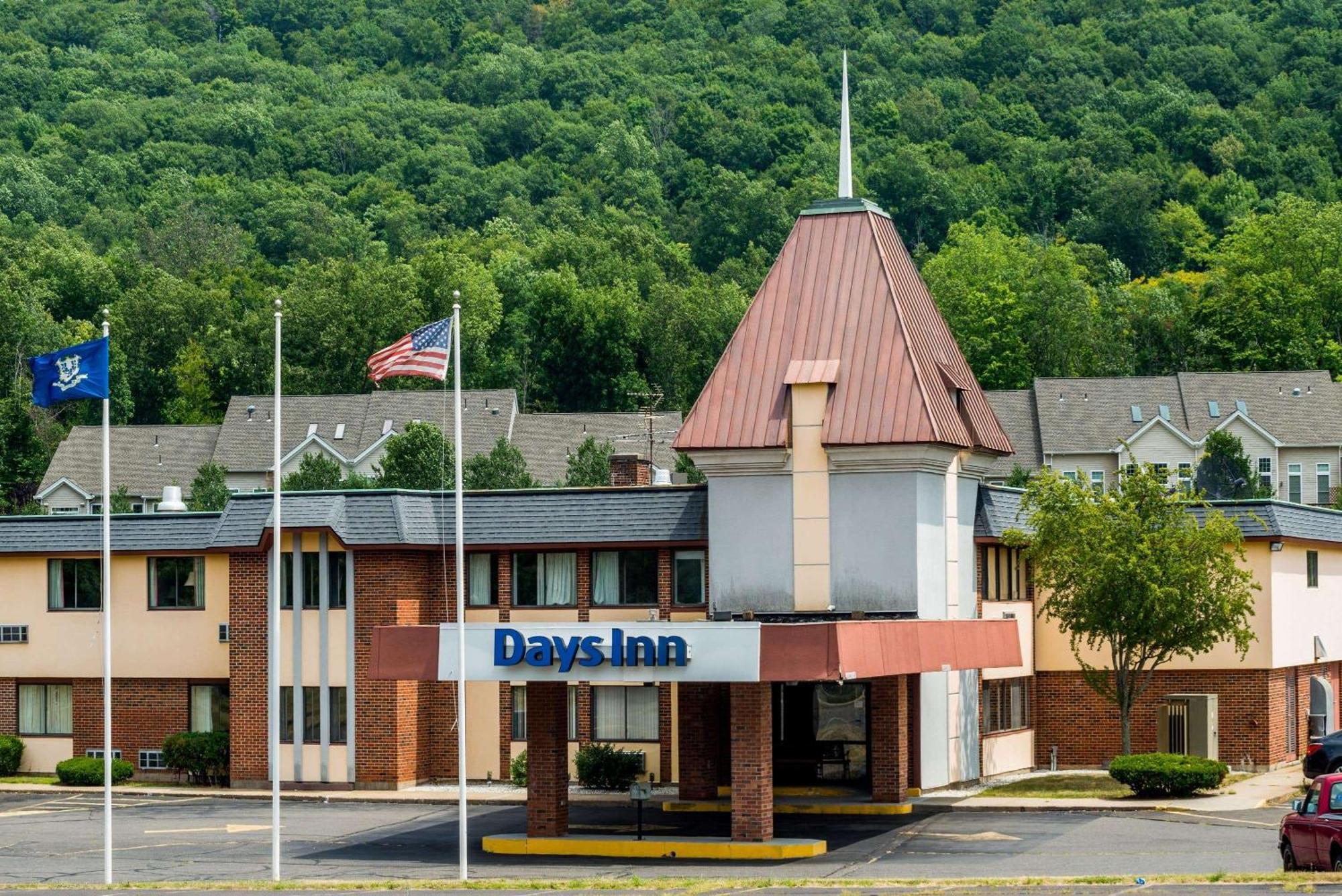 Days Inn By Wyndham Berlin Meriden Eksteriør billede