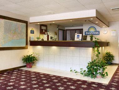 Days Inn By Wyndham Berlin Meriden Eksteriør billede
